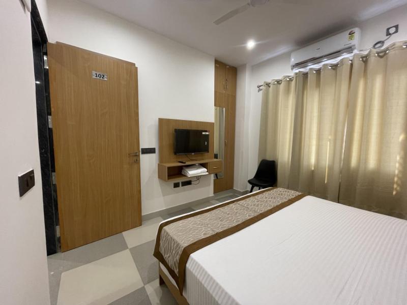 Hotel Srijan Vrindavan Exterior photo